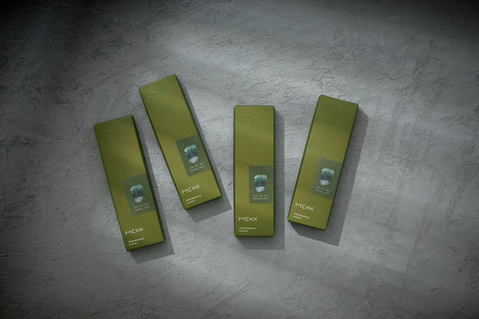 MCKKのお香を正面から撮影した写真